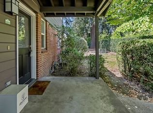 422 S State St, Lake Oswego, OR 97034