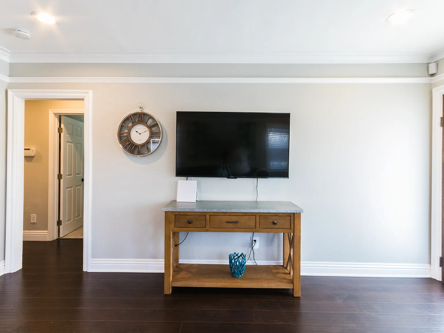 2 bed, 1371 sqft, $3,500 — Photo 4