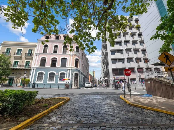 301 Gallardo Building 204, San Juan, PR 00901