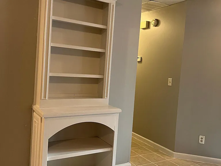 695 Paris Dr — Photo 13