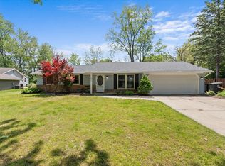 6926 Embers Ct, Fort Wayne, IN 46815