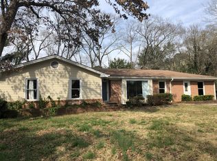 201 College Cir, Athens, GA 30605