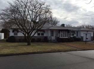 16 Grape St, Cranston, RI 02920