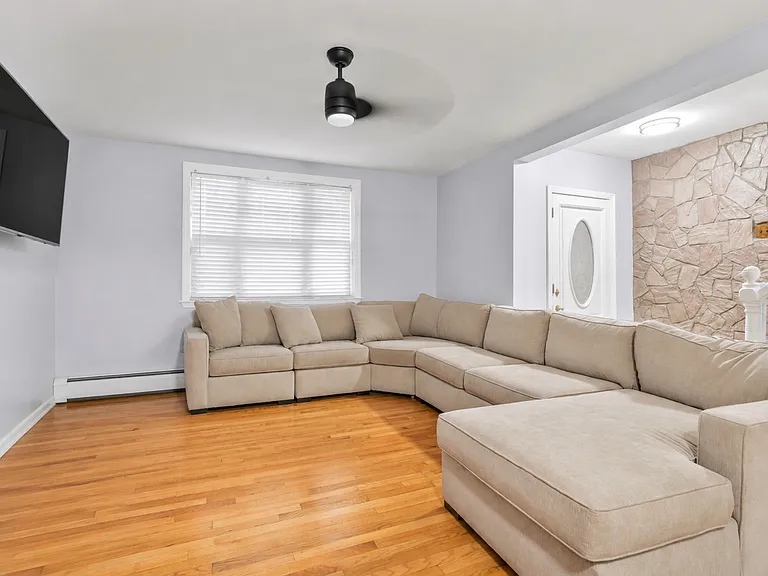 108 Withers St #1 — Photo 6