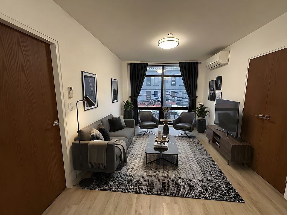 1st image of 324 Stanhope St #203