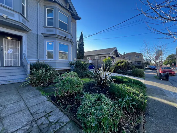 709 32nd St, Oakland, CA 94609