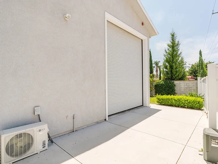 1527 N Valley St — Photo 34