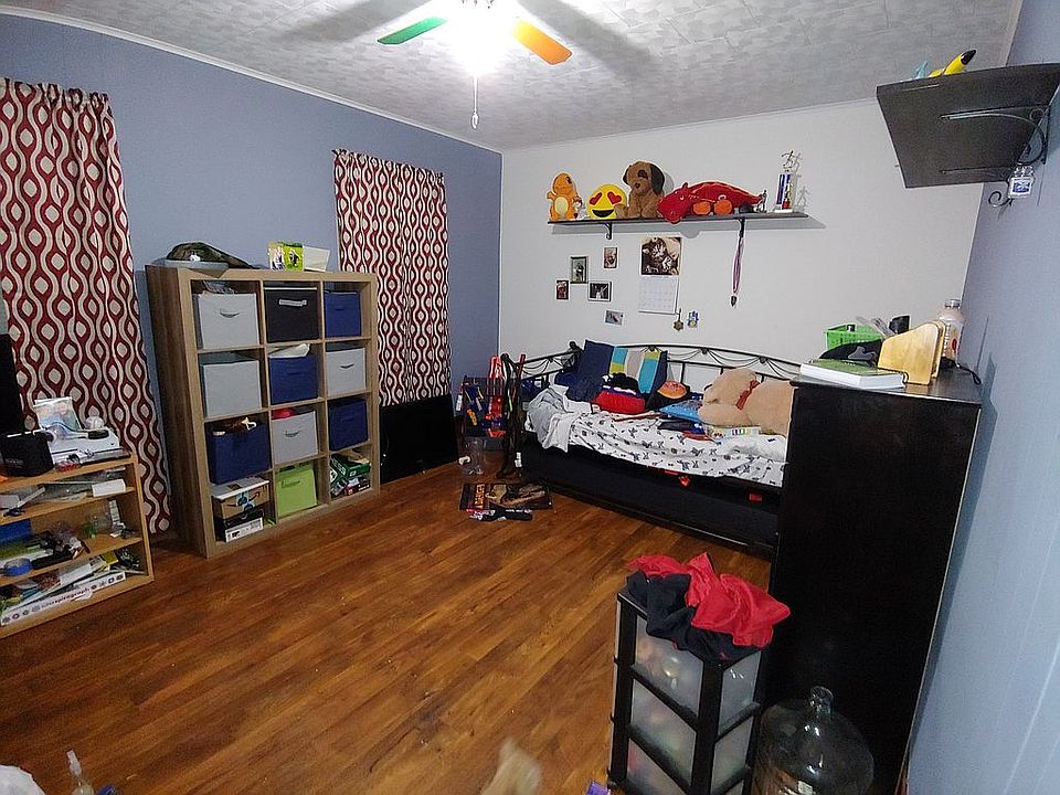 Bedroom #3 aprox 12x18