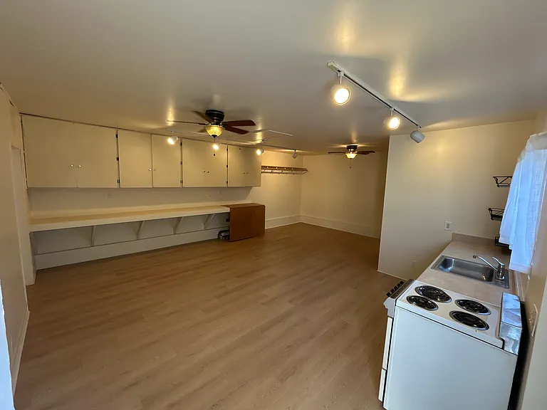 4338 Camerino St #B — Photo 2