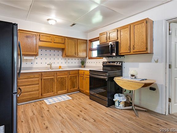 4th image of 339 Antique Rd