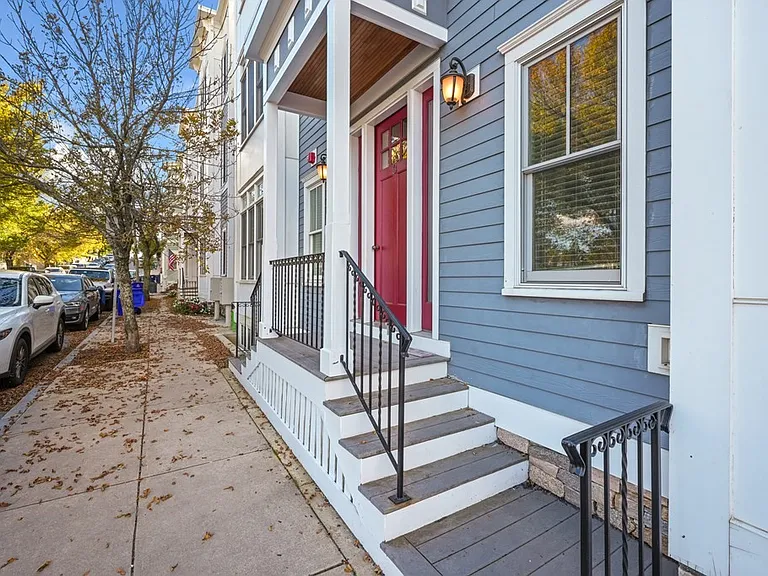 3 M St #6 — Photo 25