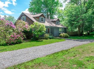 31 Hamilton Hill Rd, Glocester, RI 02814
