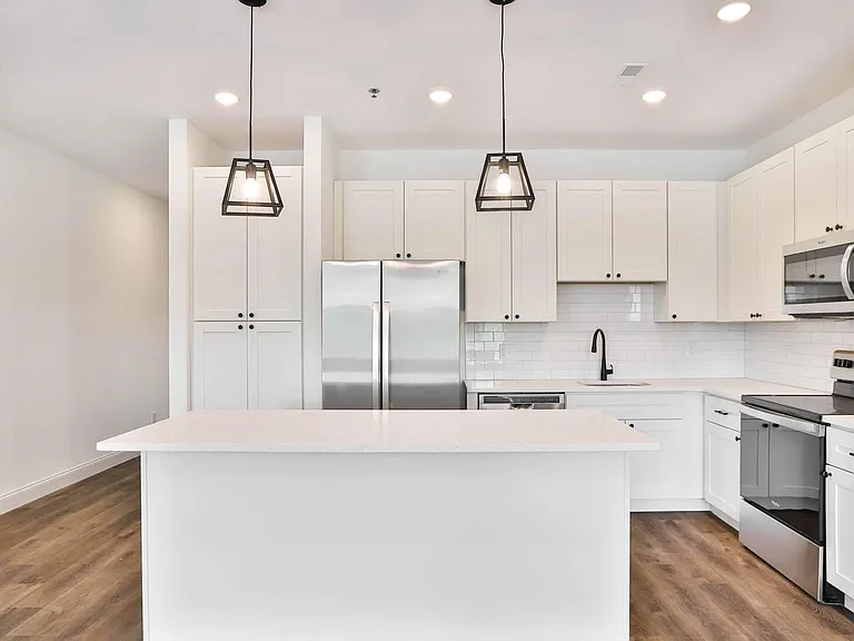 6611 Clayton Rd #201 — Photo 9