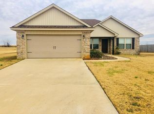 217 Briar Crest Rd, New Market, AL 35761