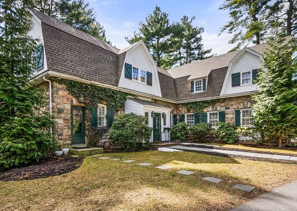 1st image of 25 Longmeadow Rd