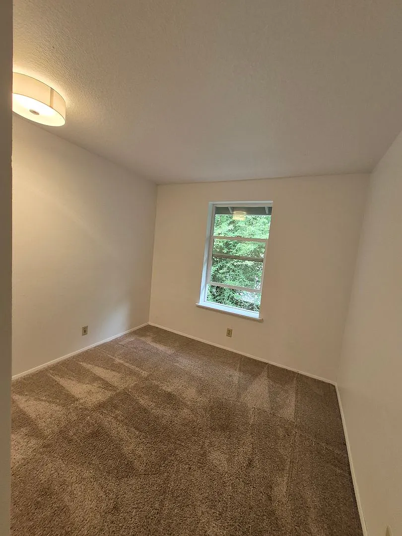 PM-120 6820-6822 SW Garden Home Rd. — Photo 3