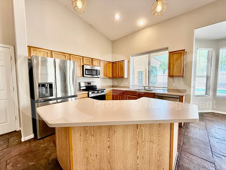 11130 W Dana Ln — Photo 6