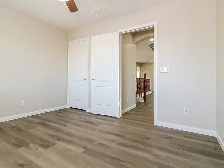 7113 W Winslow Ave — Photo 15