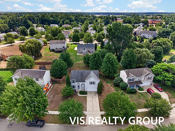 3rd image of 7294 Water View Ln