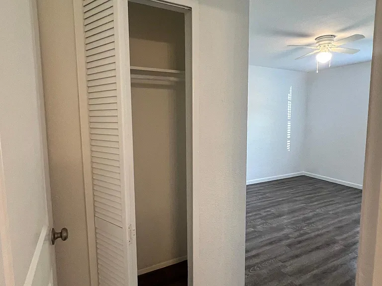 1113 Springwood Dr — Photo 18