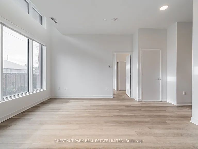 9 Tecumseth St #107 — Photo 12