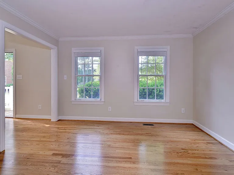 44 Dryden Dr — Photo 14