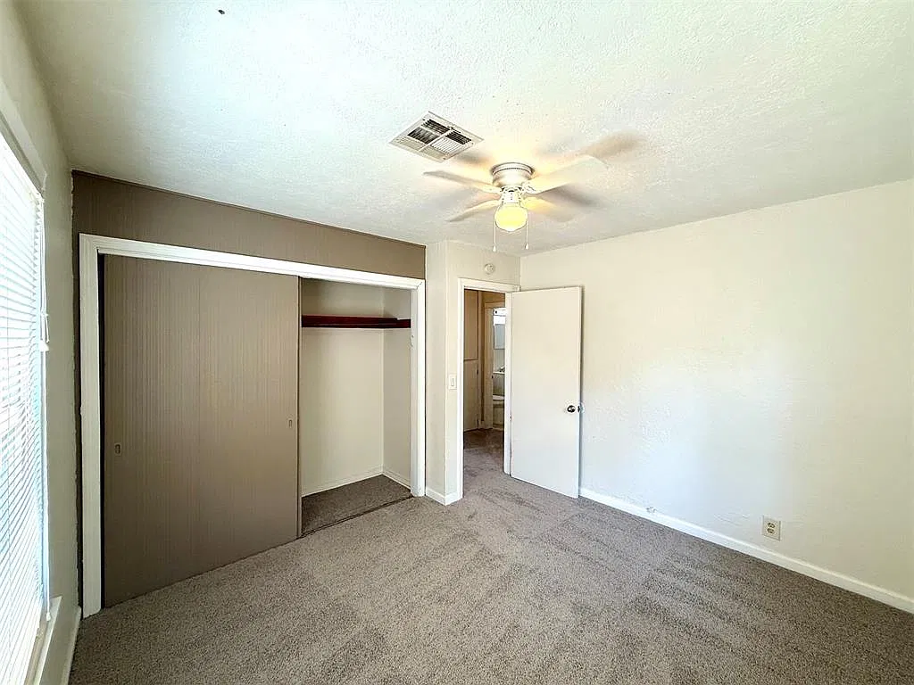 2 bed, 1.0 bath, 702 sqft, $925 — Photo 3