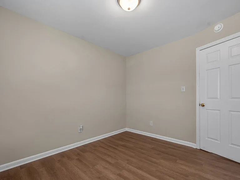 833 Malabu Dr — Photo 19