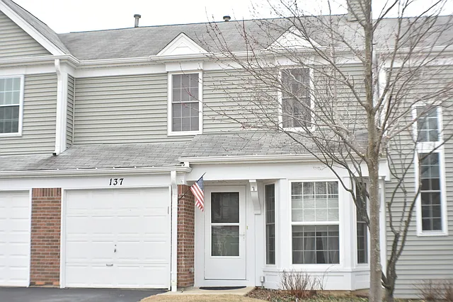 137 E Shag Bark Ln photo 1