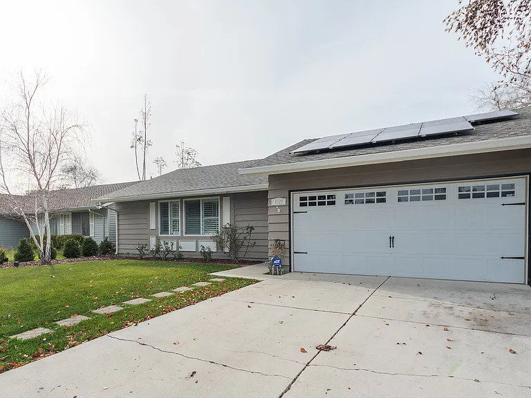 6117 Lean Ave — Photo 2