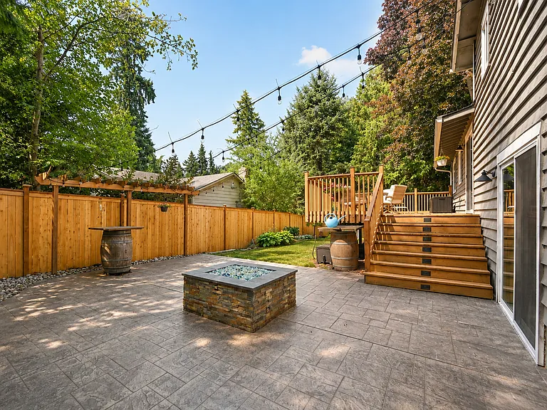 8015 NE 121st St — Photo 15