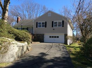 9 Leatherstocking Ln, Mamaroneck, NY 10543