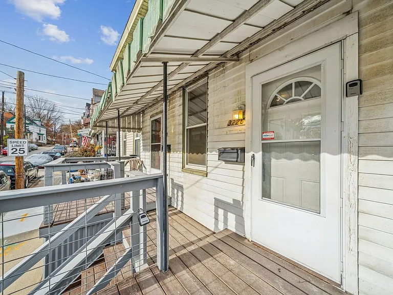 3226 Richardson Ave — Photo 2