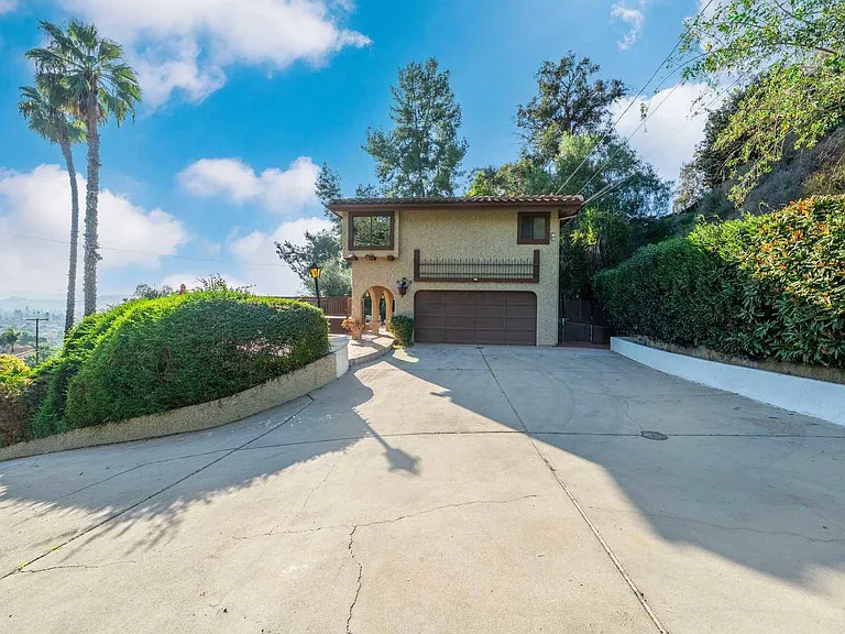 1615 California Pl — Photo 49