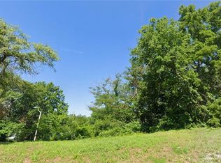 3114 E 68th St, Kansas City, MO 64132