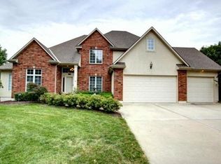 4104 NE Georgian Dr, Lees Summit, MO 64064
