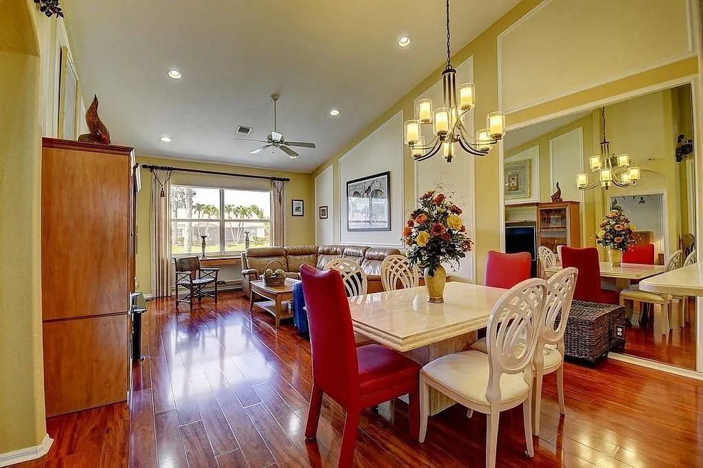 2 bed, 2.0 bath, 1427 sqft, $4,100 — Photo 1