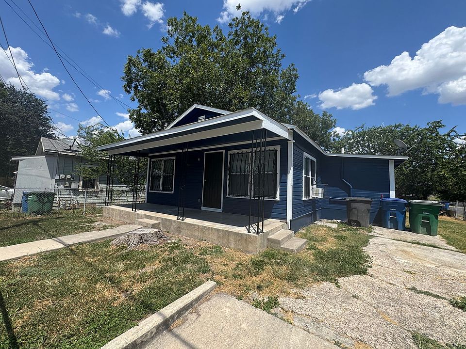 2nd image of 518 N Sabinas St