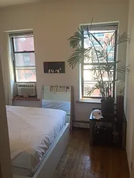 Rented by R New York