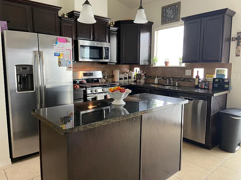 14238 Charles Pollock Ave — Photo 4