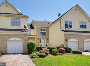 5 Wordsworth Ct, East Windsor, NJ 08520