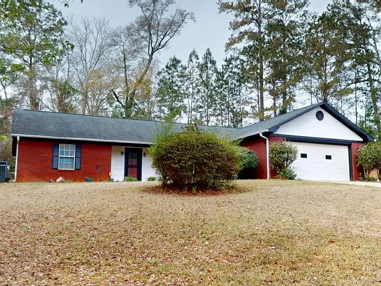 206 Myrick Dr — Photo 2