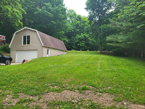 4th image of 131 Peterson Dr