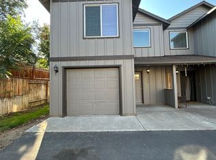 1930-1966 SW Reindeer Ave, Redmond, OR