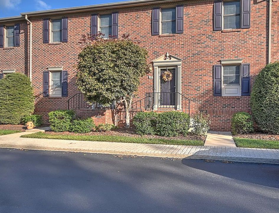 1st image of 39 Oak Leaf Cir #0