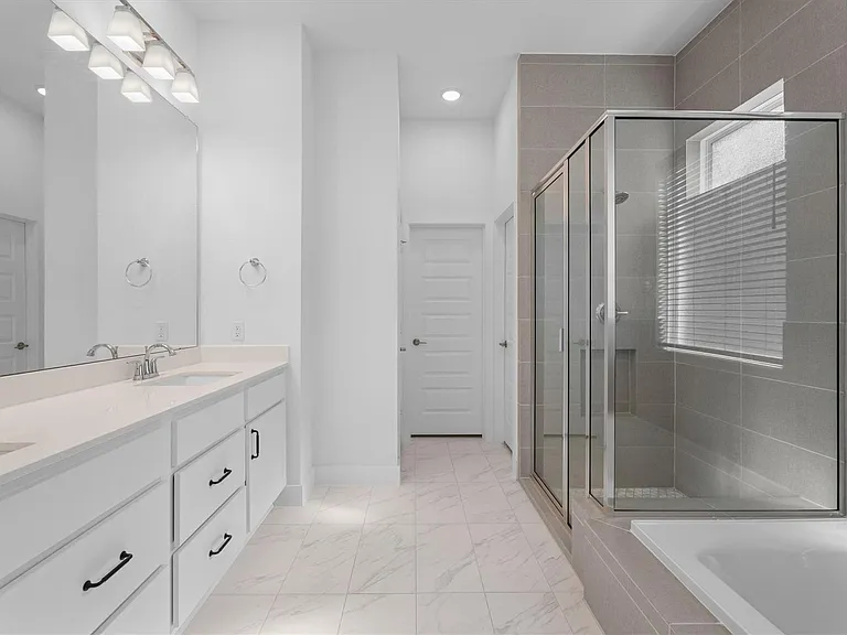 5030 Valley Wind Ct — Photo 17