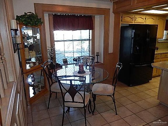 4th image of 1521 River Bend Dr