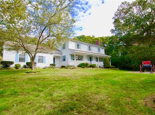 12 Fletcher Dr, Westerly, RI 02891