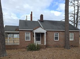 1410 W Chaloner Dr, Roanoke Rapids, NC 27870