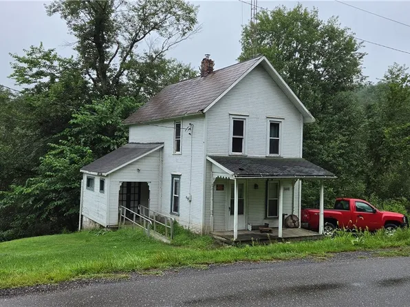 6448 Lindentree Rd NE, Mineral City, OH 44656